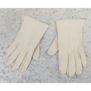 Vintage Womens Ivory Beaded Gloves